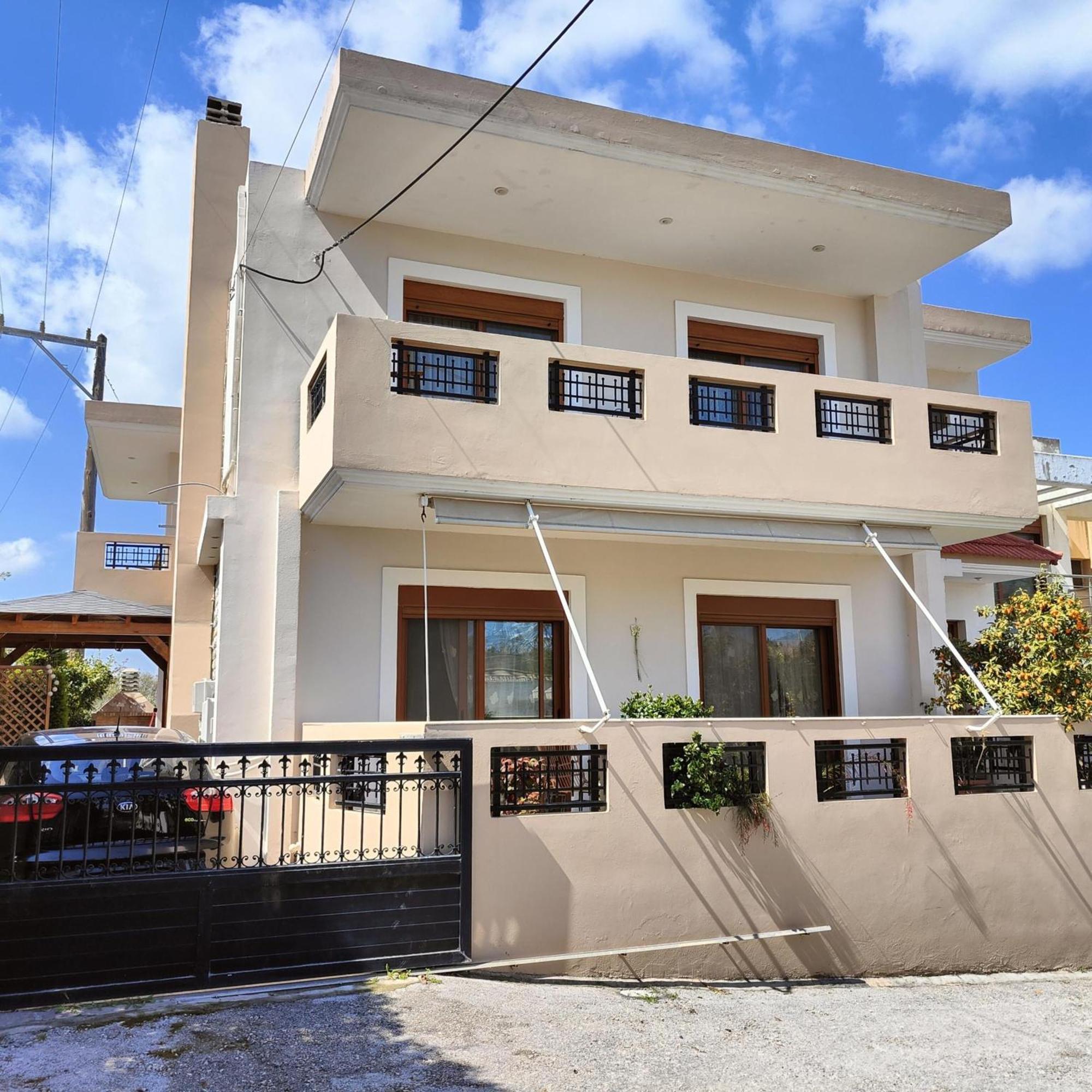 Depie Luxury Apartment In Pastida ภายนอก รูปภาพ