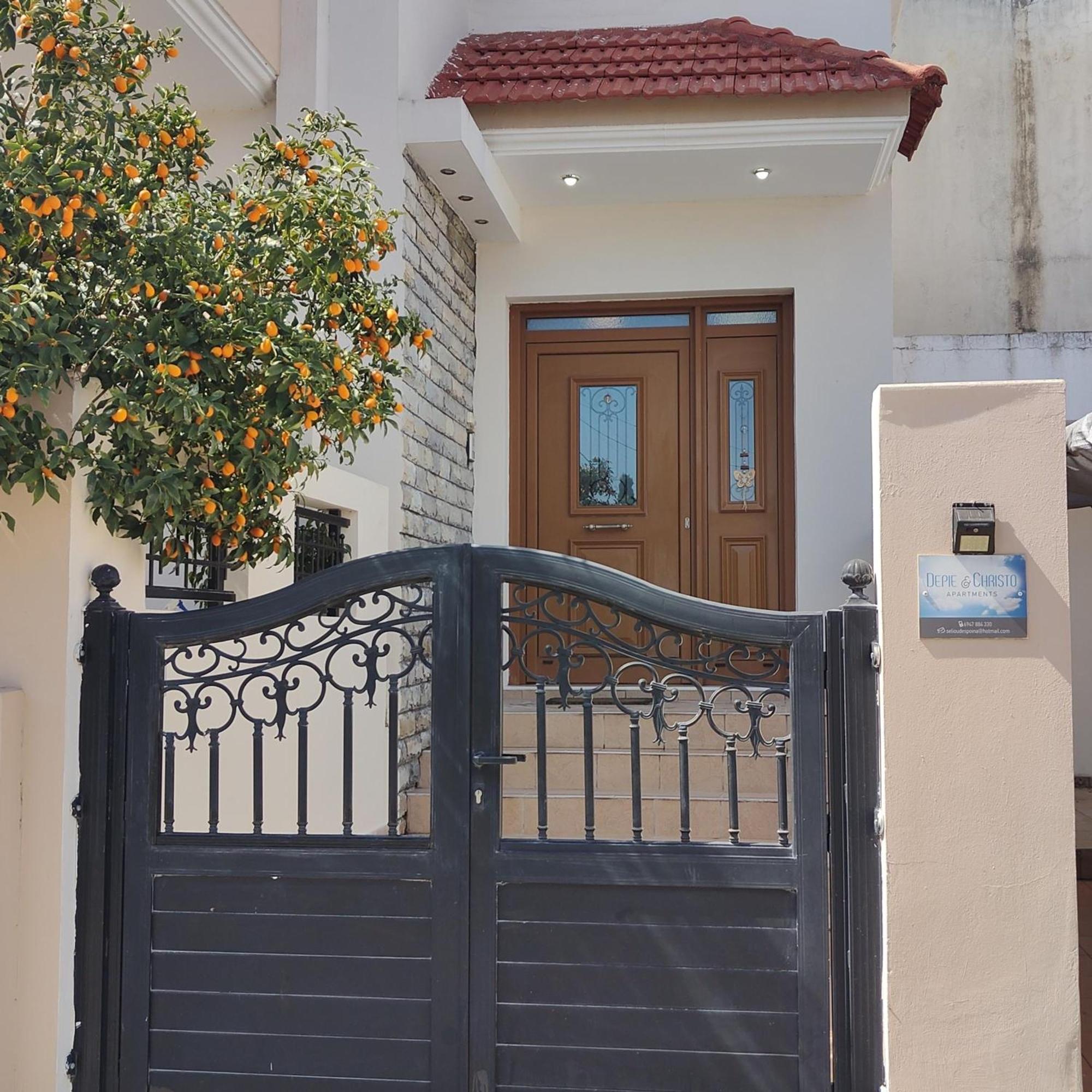 Depie Luxury Apartment In Pastida ภายนอก รูปภาพ